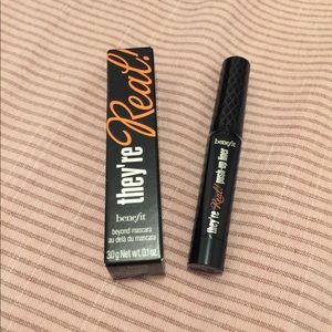 Benefit They’re real mini mascara and eyeliner duo